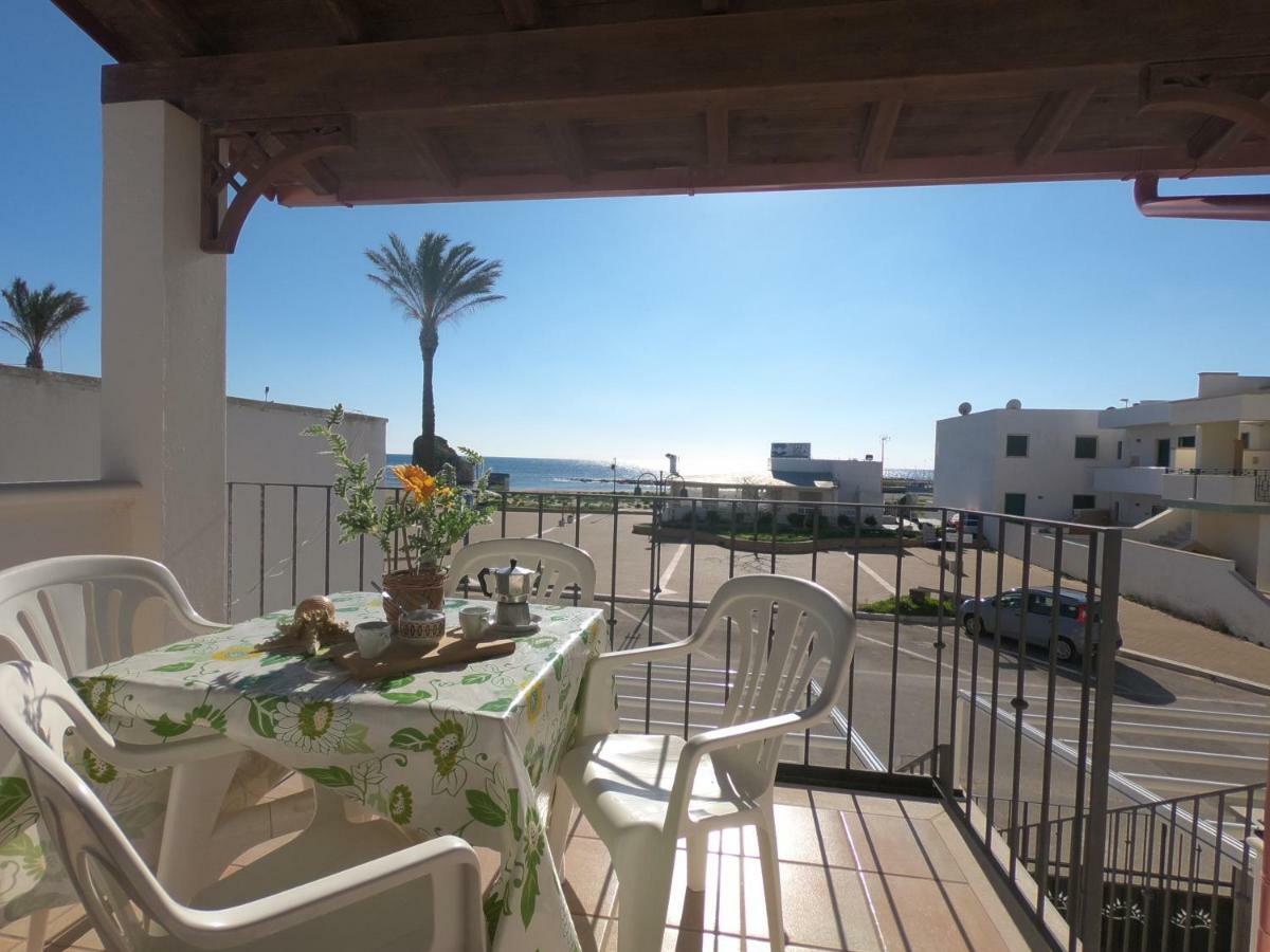 Appartamento Sul Mare Torre Pali Eksteriør billede